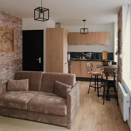 2 Pieces L'industriel En Centre-ville De Cambrai